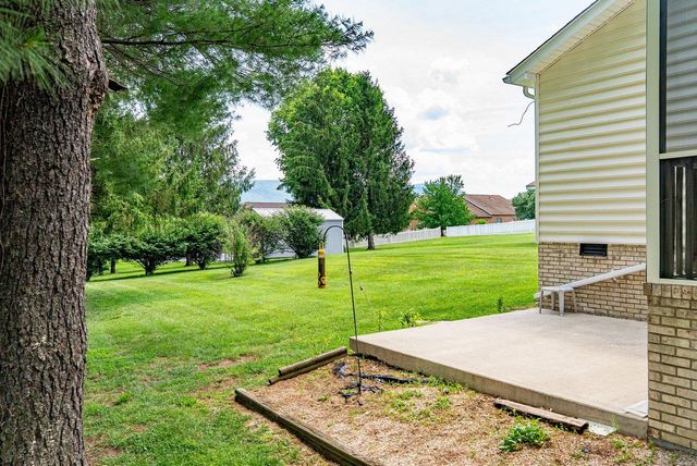 849 OX ROAD, Woodstock, VA 22664