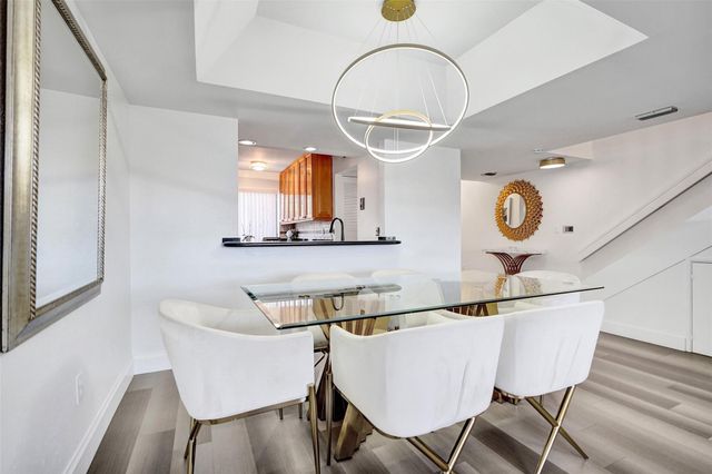 270 Captains Walk 310, Delray Beach, FL 33483