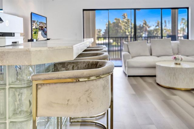 270 Captains Walk 310, Delray Beach, FL 33483