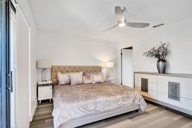 270 Captains Walk 310, Delray Beach, FL 33483