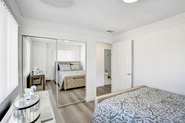 270 Captains Walk 310, Delray Beach, FL 33483