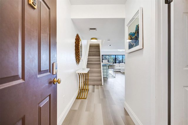 270 Captains Walk 310, Delray Beach, FL 33483