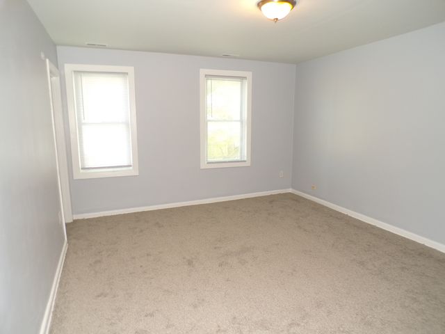 10800 S Hoxie Avenue 2F, Chicago, IL 60617
