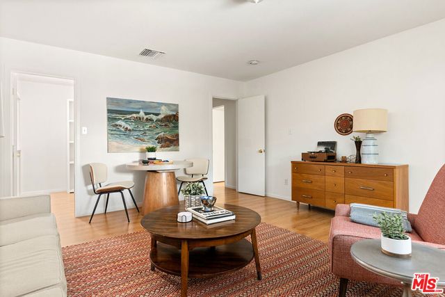 4014 Baywood Street, Los Angeles, CA 90039