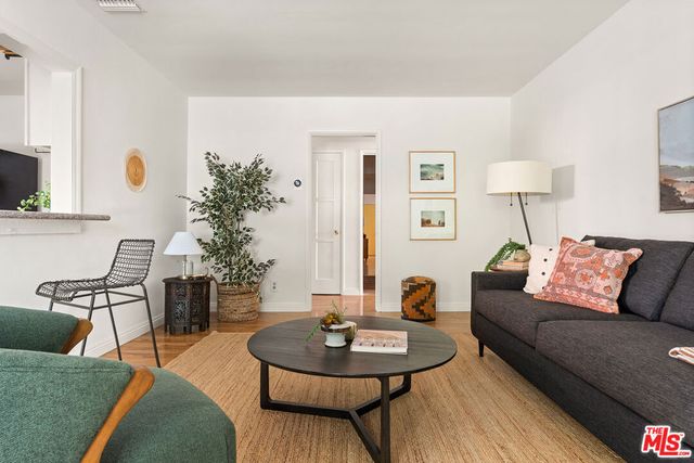 4014 Baywood Street, Los Angeles, CA 90039