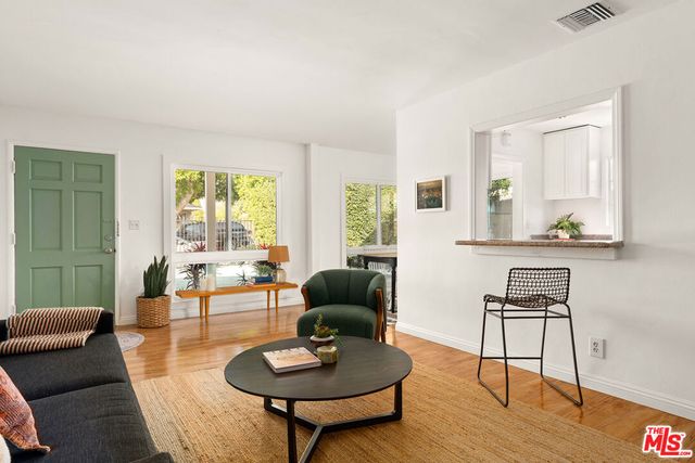 4014 Baywood Street, Los Angeles, CA 90039