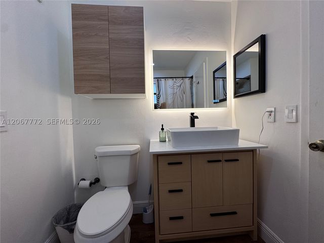 10651 NW 1st St 10651, Pembroke Pines, FL 33026