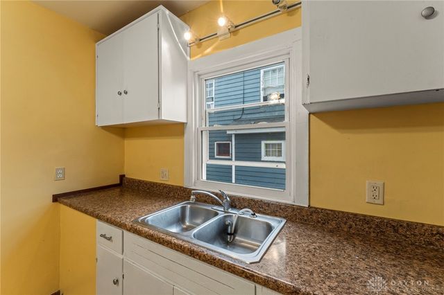 216 E Beechwood Avenue, Dayton, OH 45405