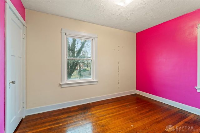 216 E Beechwood Avenue, Dayton, OH 45405