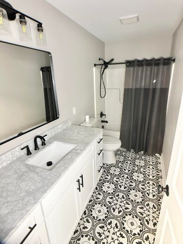 13233 Roosevelt Place, Crown Point, IN 46307