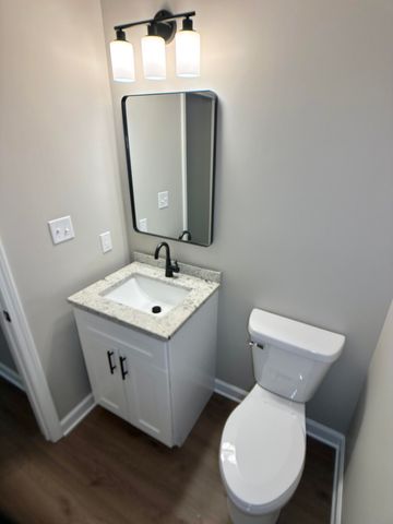 13233 Roosevelt Place, Crown Point, IN 46307