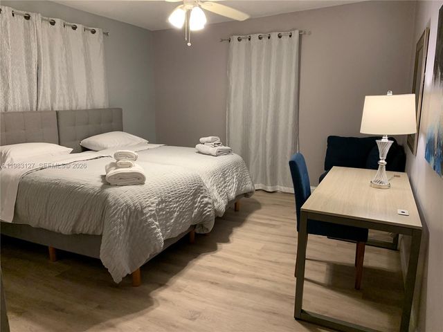 2221 NW 196th Ter 2221, Miami Gardens, FL 33056