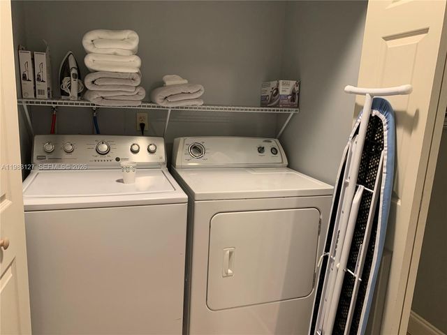 2221 NW 196th Ter 2221, Miami Gardens, FL 33056