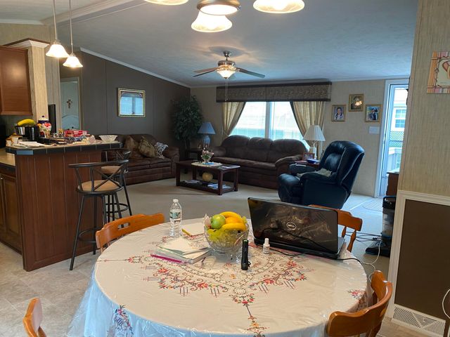 20 Spruce Court, Seabrook, NH 03874