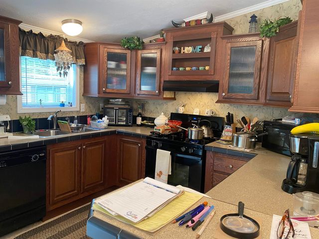 20 Spruce Court, Seabrook, NH 03874