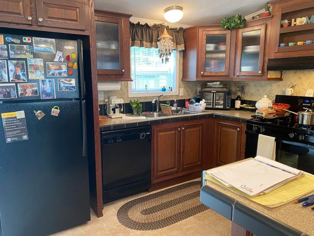 20 Spruce Court, Seabrook, NH 03874