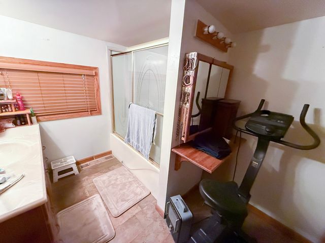 4102 8th Avenue, East Moline, IL 61244