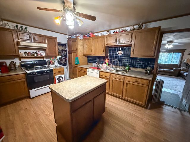 4102 8th Avenue, East Moline, IL 61244