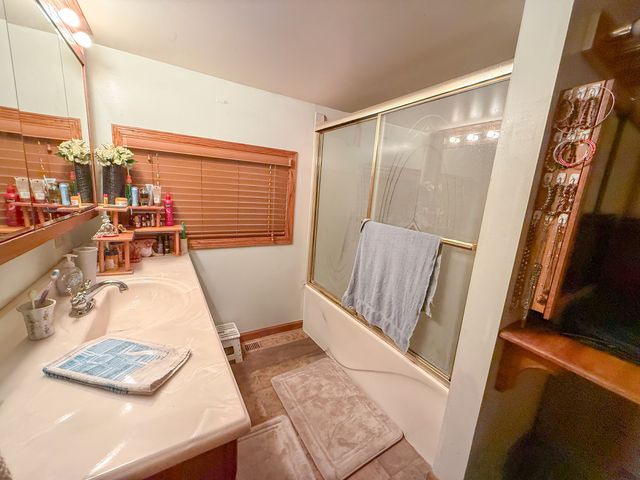 4102 8th Avenue, East Moline, IL 61244