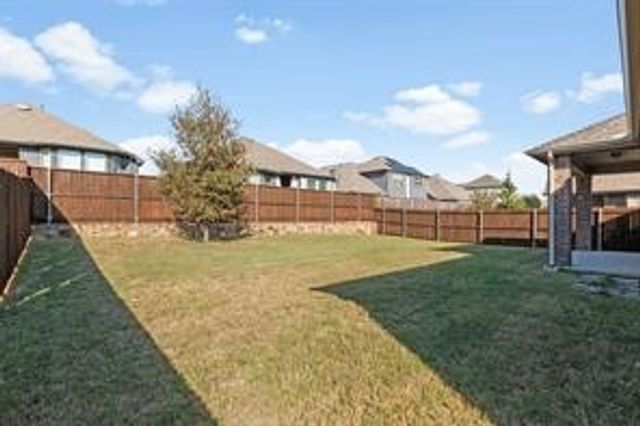 1413 Lake Grove Drive, Little Elm, TX 75068