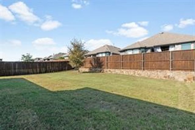 1413 Lake Grove Drive, Little Elm, TX 75068