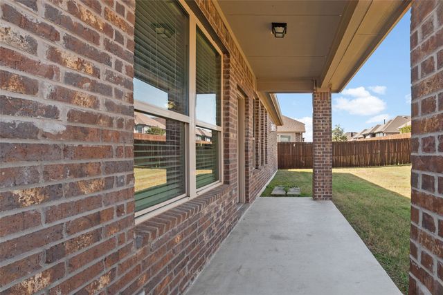 1413 Lake Grove Drive, Little Elm, TX 75068