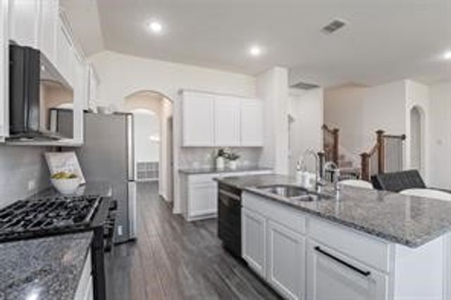 1413 Lake Grove Drive, Little Elm, TX 75068