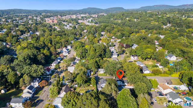 73 Lanouette St Extension, Meriden, CT 06451