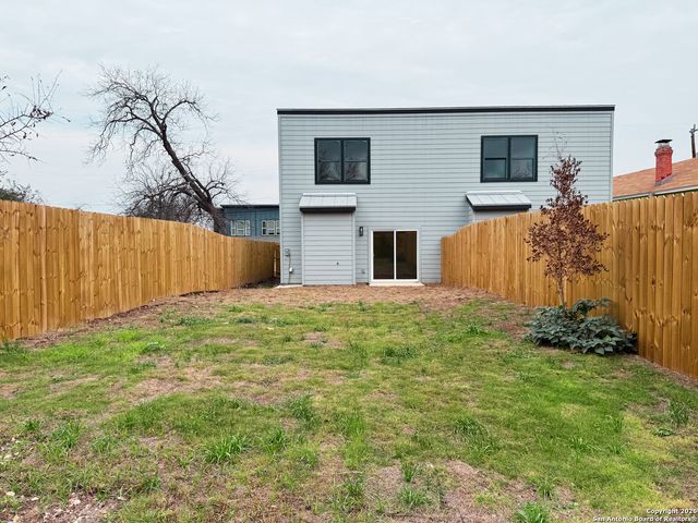 1834 Montana, San Antonio, TX 78203