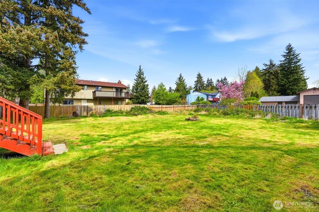 6113 95th Place NE, Marysville, WA 98270
