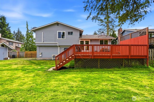 6113 95th Place NE, Marysville, WA 98270