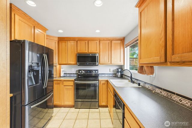 6113 95th Place NE, Marysville, WA 98270