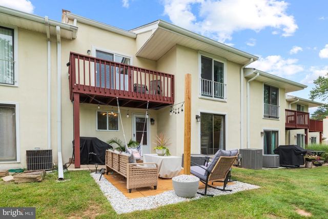 2402 ELM CIR, Lansdale, PA 19446