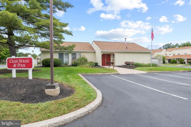 2402 ELM CIR, Lansdale, PA 19446