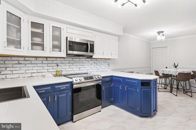 2402 ELM CIR, Lansdale, PA 19446