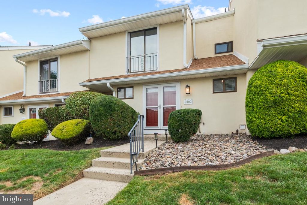 2402 ELM CIR, Lansdale, PA 19446