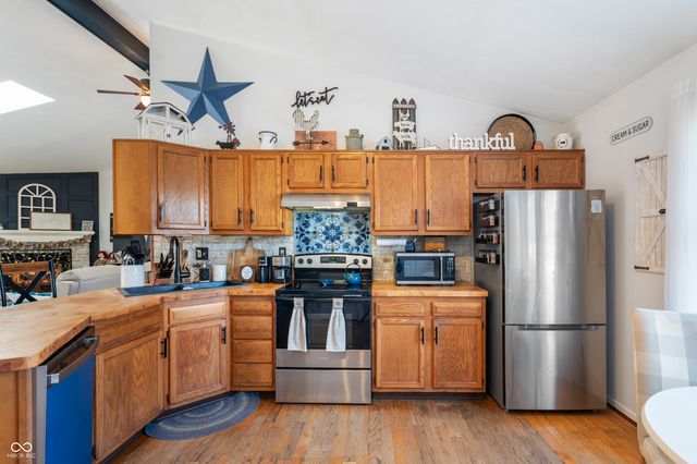 4909 W Prairiewood Drive, Muncie, IN 47304