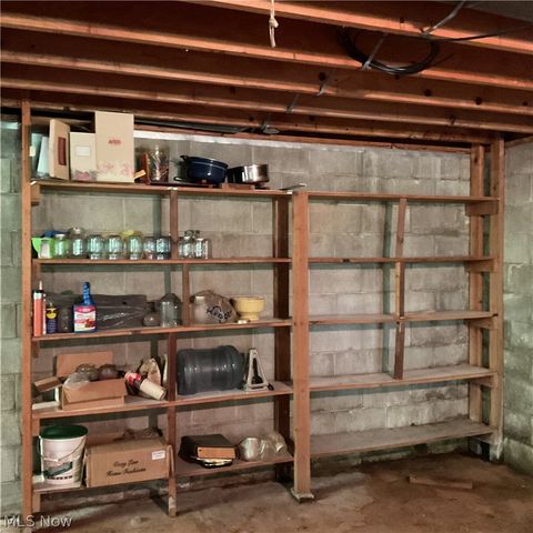 485 Grant Hill Road, Davisville, WV 26142