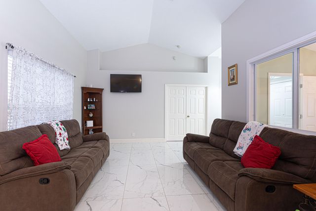 17566 71st Lane N, Loxahatchee, FL 33470