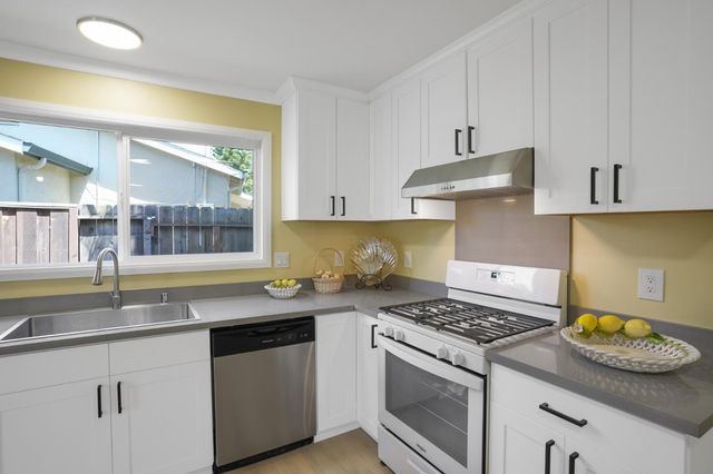 1948 Sequoia Court, Martinez, CA 94553
