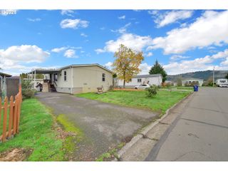 34185 EL ROBLE Ave, Eugene, OR 97405