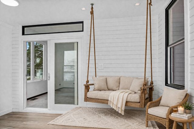 217 W Main Street, Lake Zurich, IL 60047