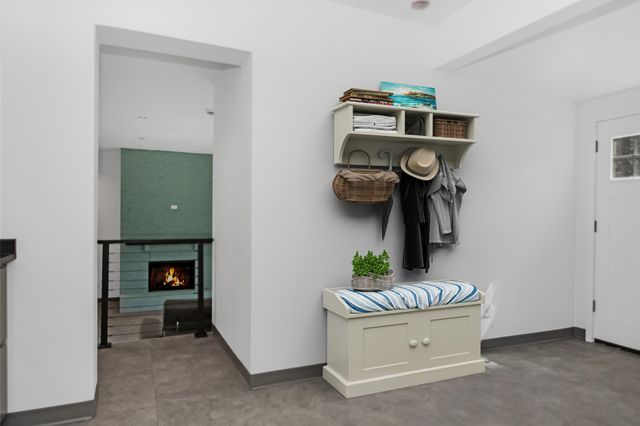 217 W Main Street, Lake Zurich, IL 60047