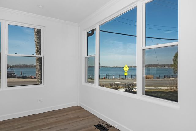 217 W Main Street, Lake Zurich, IL 60047