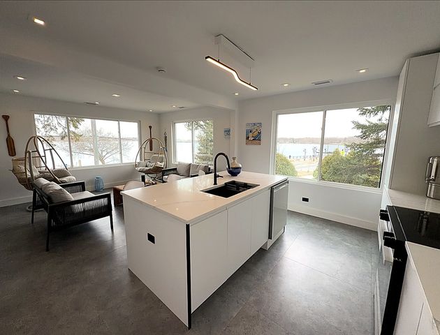 217 W Main Street, Lake Zurich, IL 60047