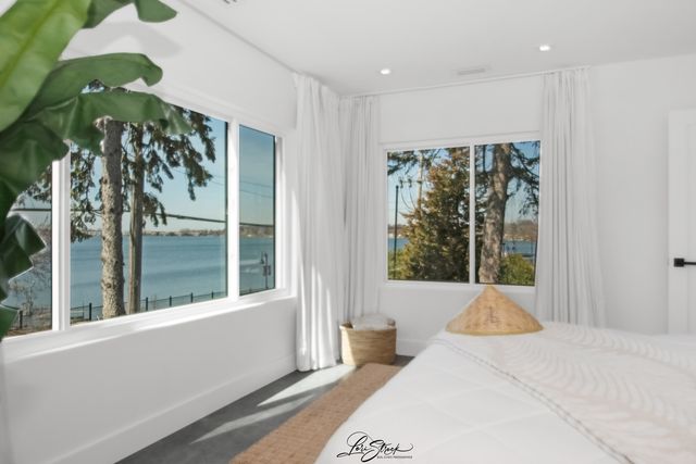 217 W Main Street, Lake Zurich, IL 60047