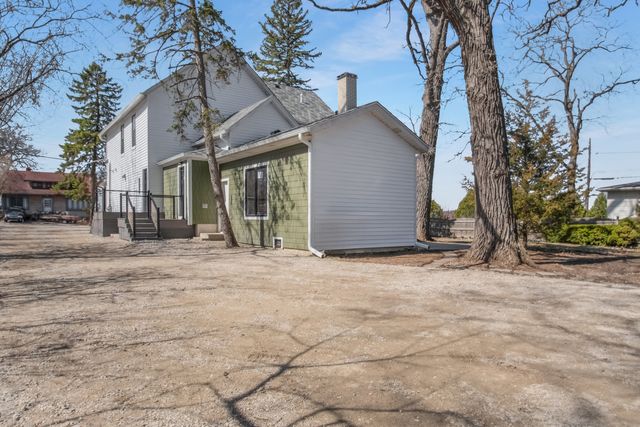 217 W Main Street, Lake Zurich, IL 60047