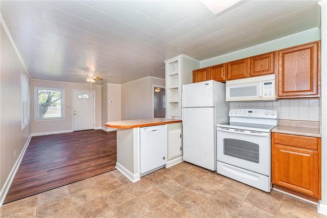 544 Edgewood Street, Kernersville, NC 27284