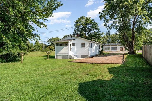 544 Edgewood Street, Kernersville, NC 27284