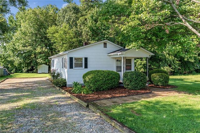 544 Edgewood Street, Kernersville, NC 27284